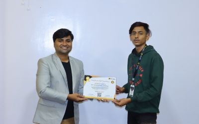 Successfully completed digital marketing course student certificate distribution (9)