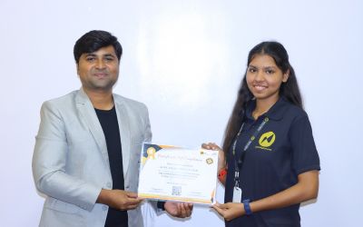 Successfully completed digital marketing course student certificate distribution