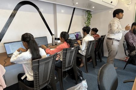 Practical and Agency Styled Learning Digital Marketing Institute